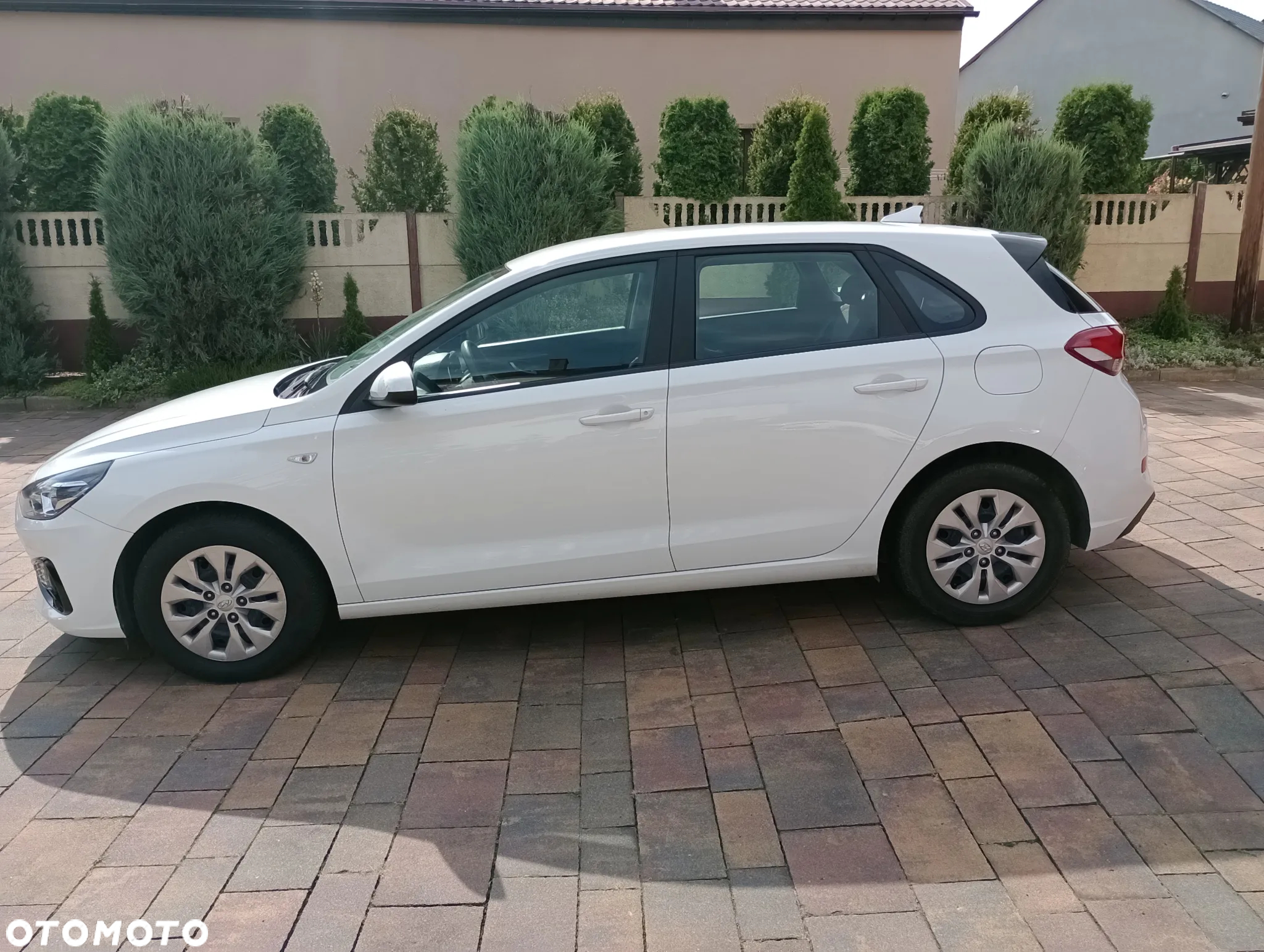 Hyundai i30 1.5 DPI Classic + - 9