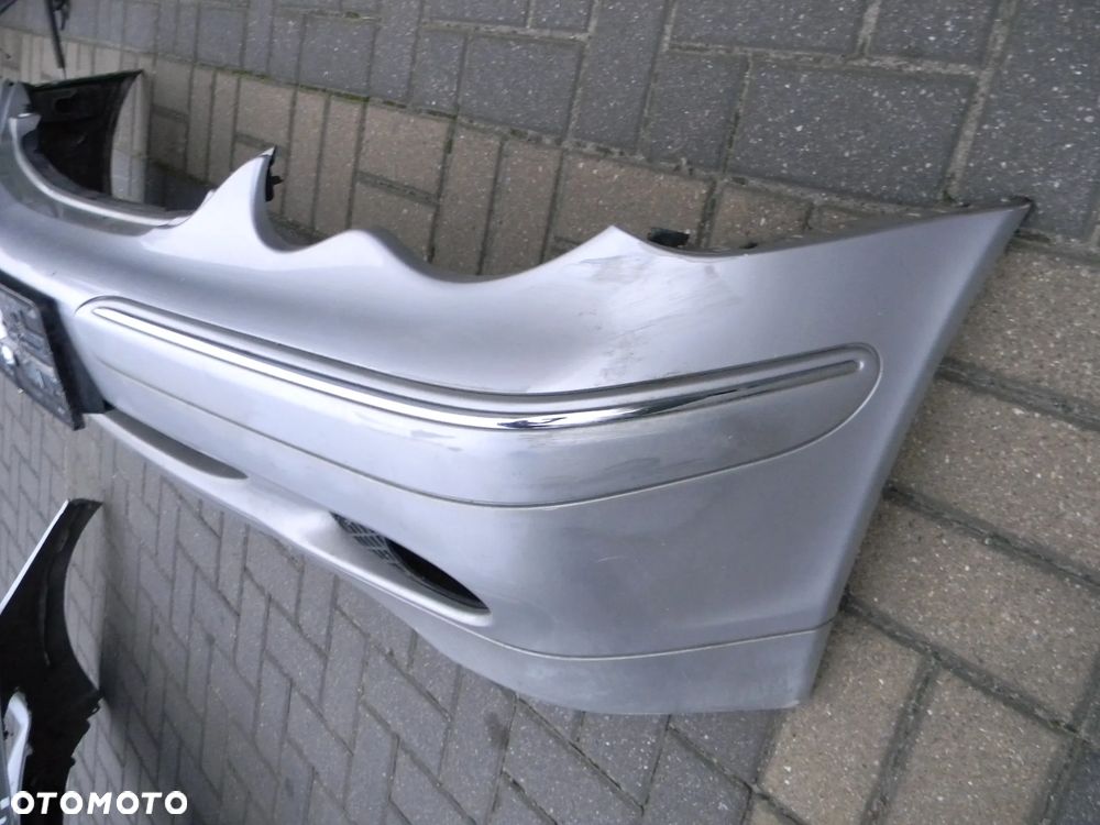 zderzak przód przedni MERCEDES C-KLASA 203 W203 744 - 9