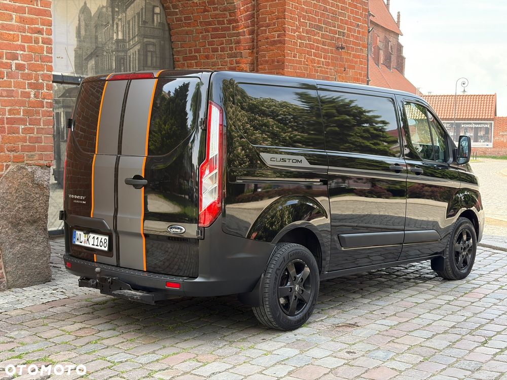 Ford Custom - 12