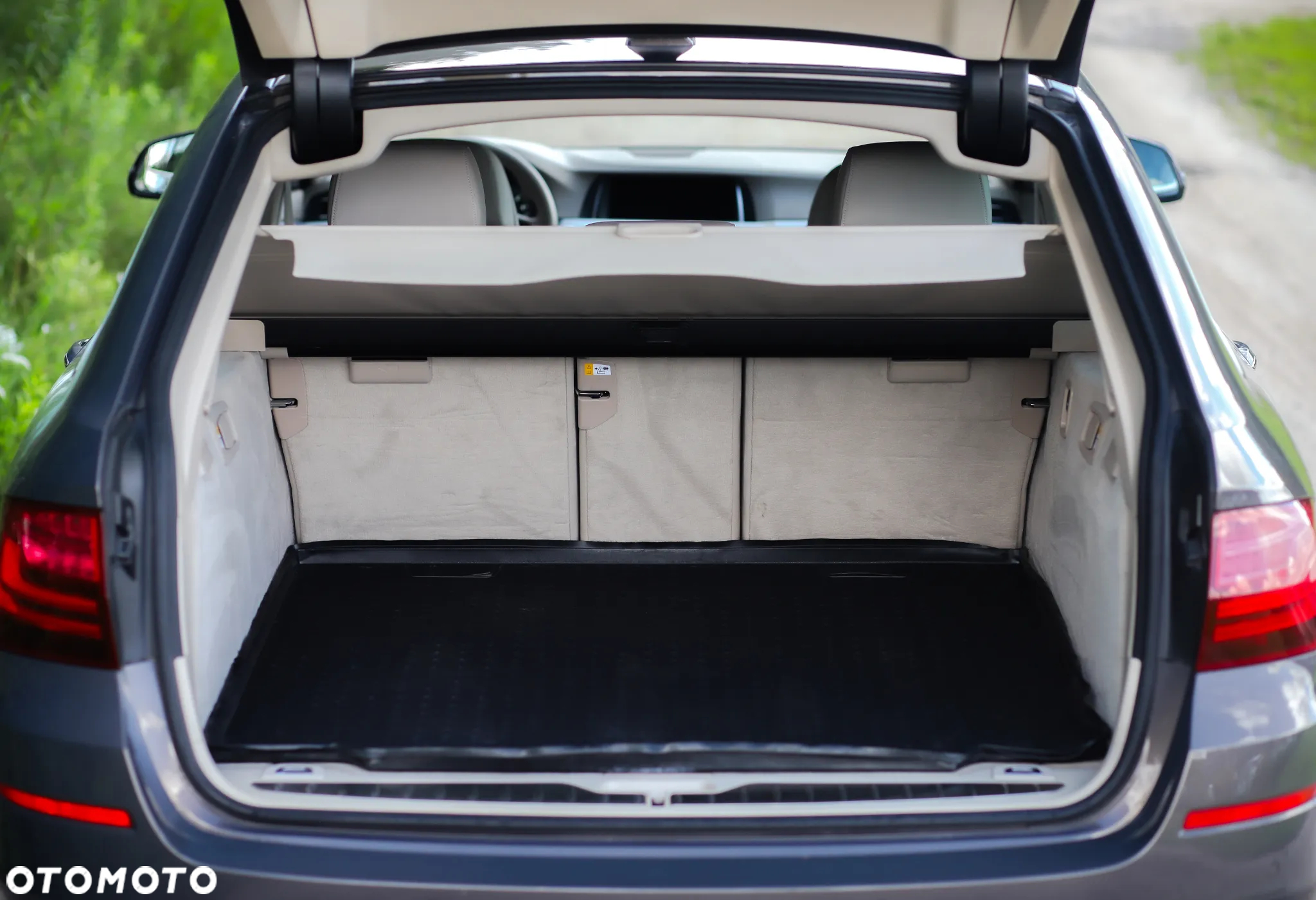 BMW Seria 5 535i xDrive Touring - 17