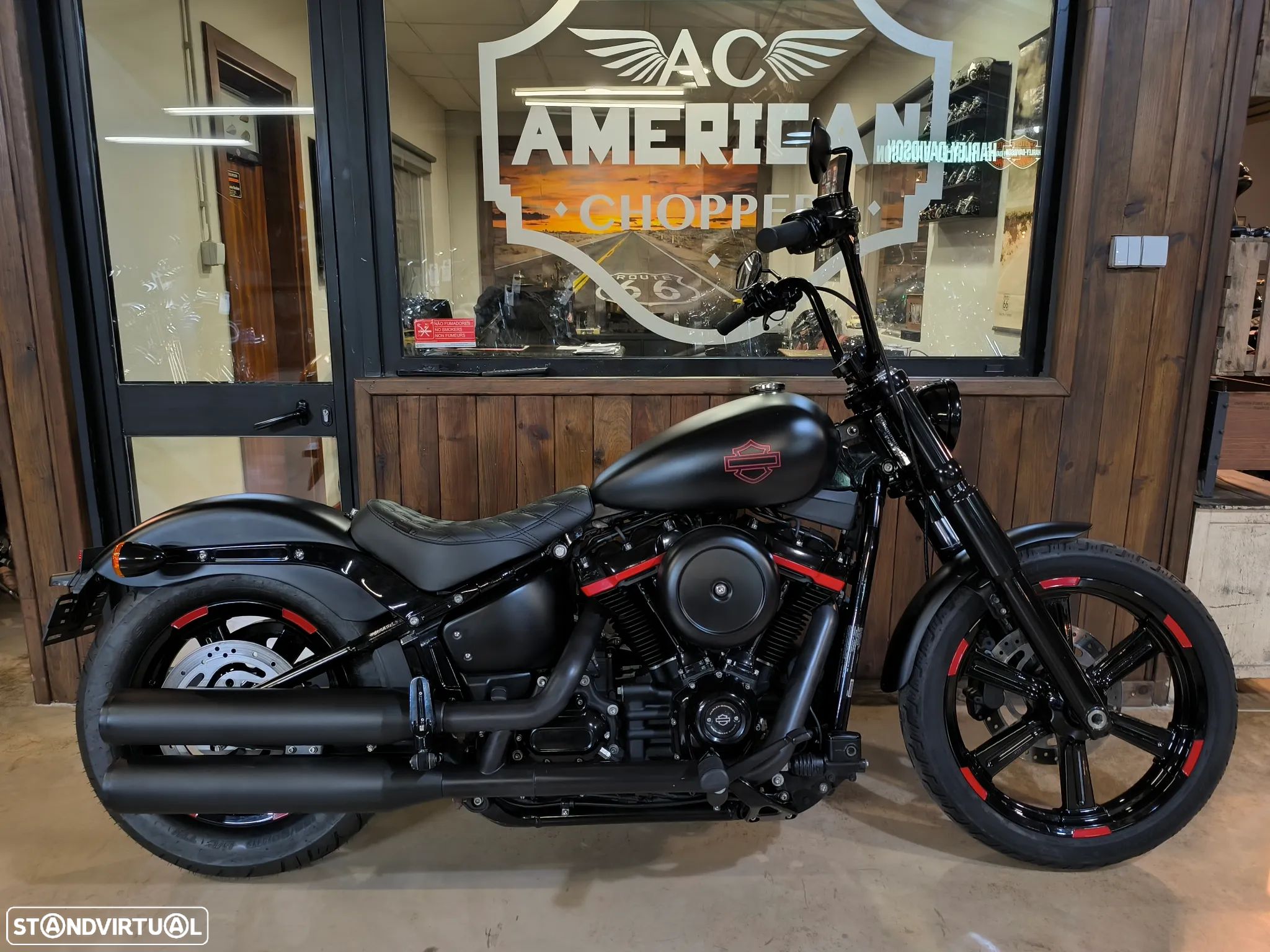 Harley-Davidson Softail FXST Custom - 1