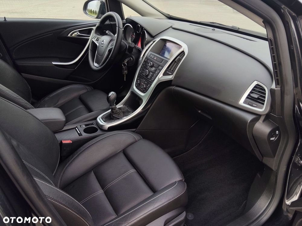 Opel Astra 1.6 Cosmo - 34