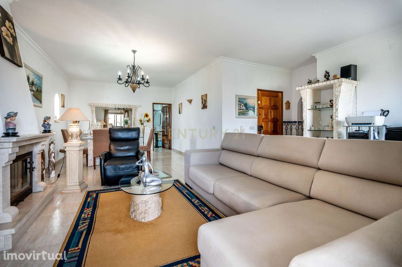 Apartamento T3 com áreas generosas, Garagem em Box, em Portimão - Grande imagem: 5/34