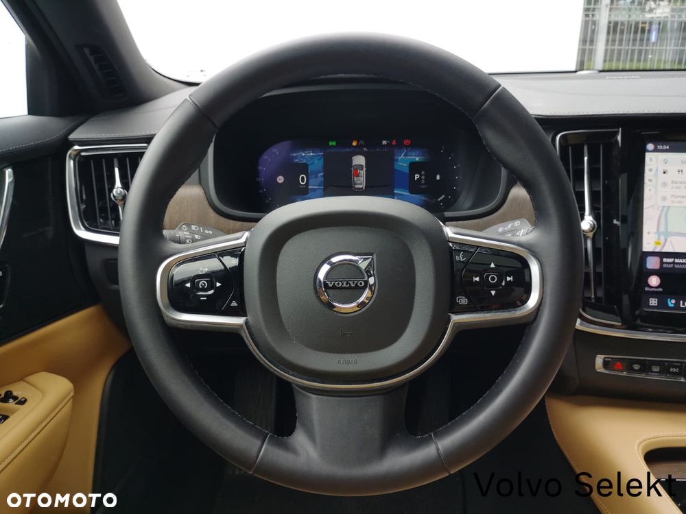Volvo V90 Cross Country - 20