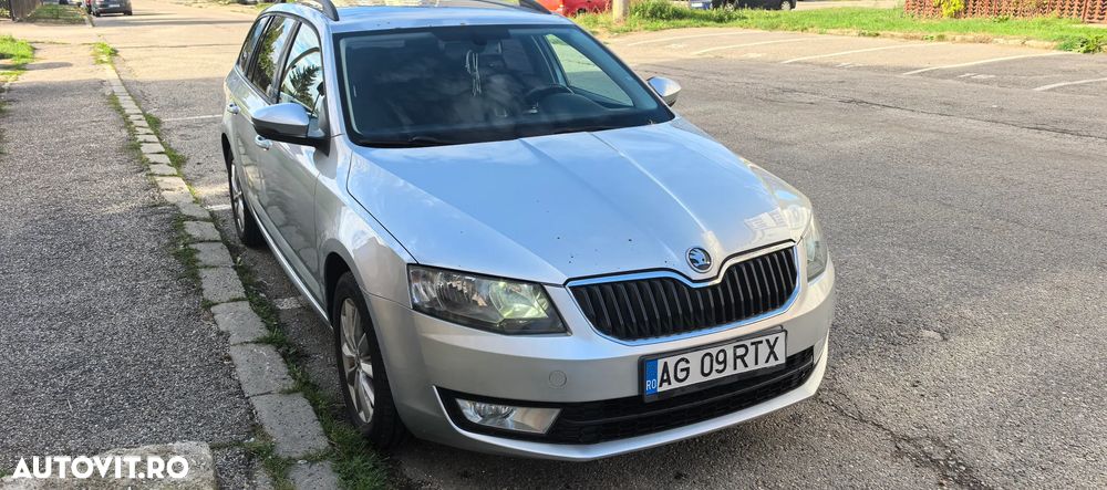 Skoda Octavia 1.6 TDI AMBITION DSG - 2
