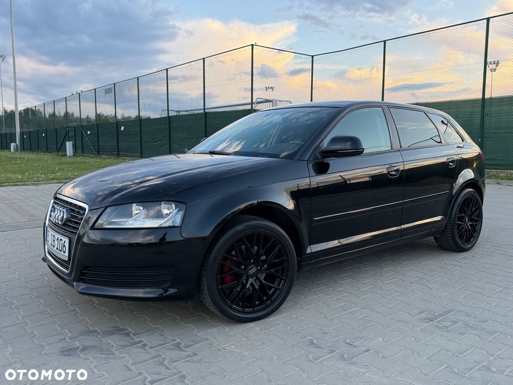 Audi A3 Sportback 1.4 TFSI Ambiente - 2