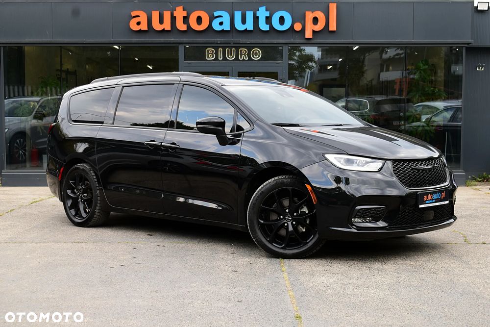 Chrysler Pacifica - 3