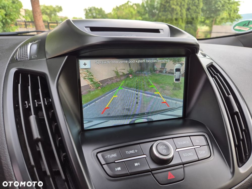 Ford Kuga 1.5 EcoBoost 2x4 ST-Line - 8