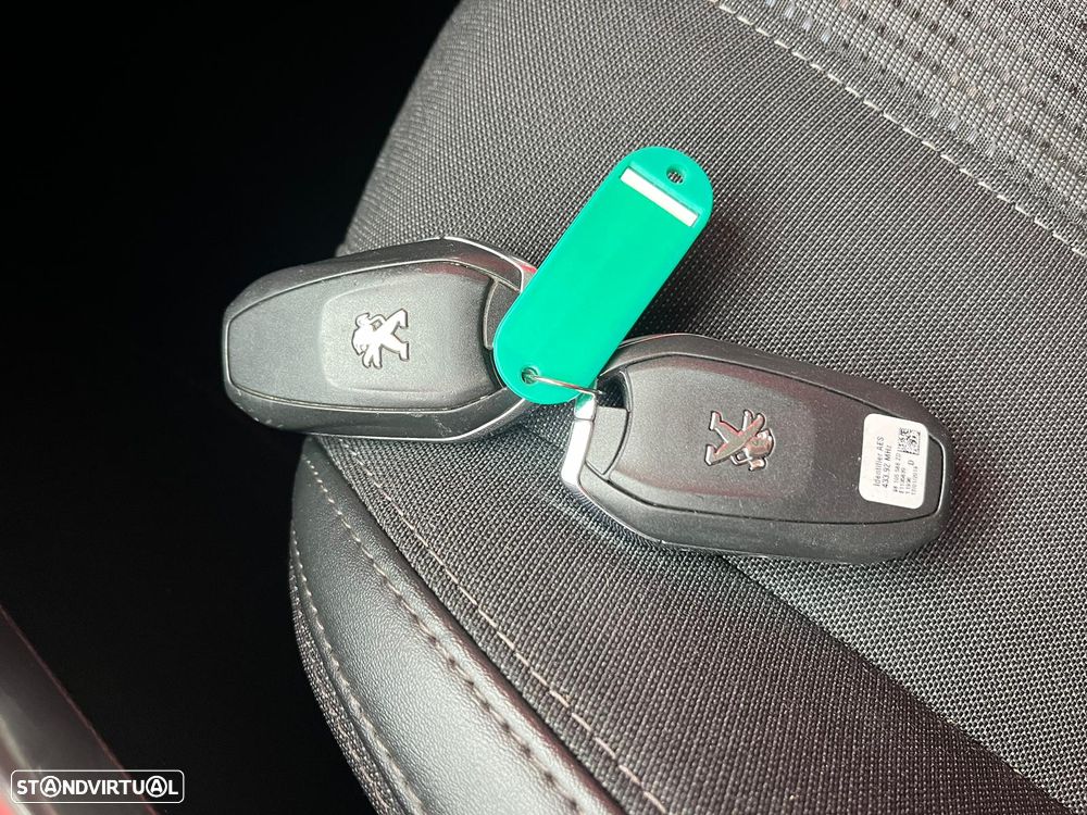 Peugeot 308 BlueHDi FAP 130 EAT6 Stop & Start Active - 26