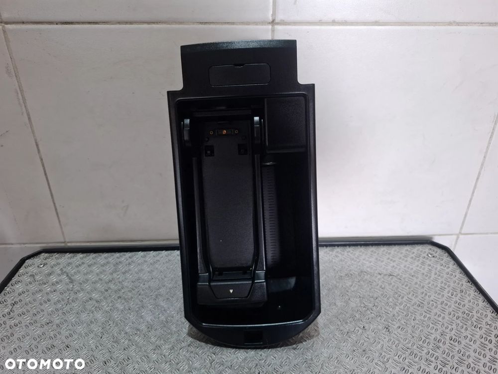 Wnętrze podłokietnika  AUX USB BMW X3 F25 2011 rok ne 105004886 - 1