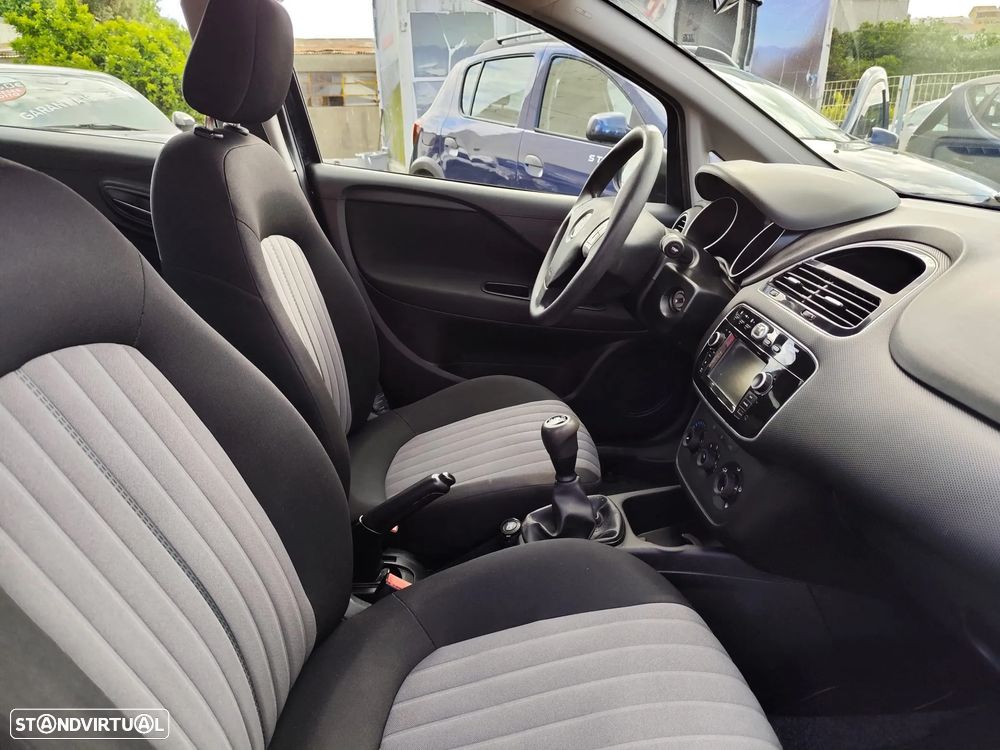 Fiat Punto 1.3 M-Jet Lounge S&S - 9