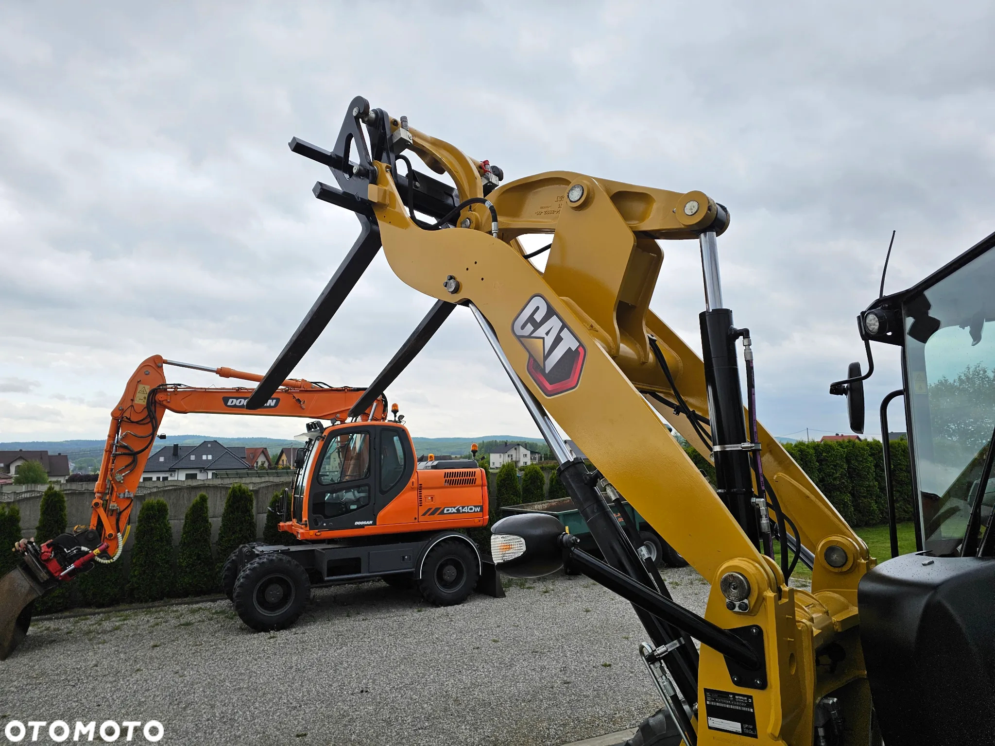 Caterpillar 906 M - 36