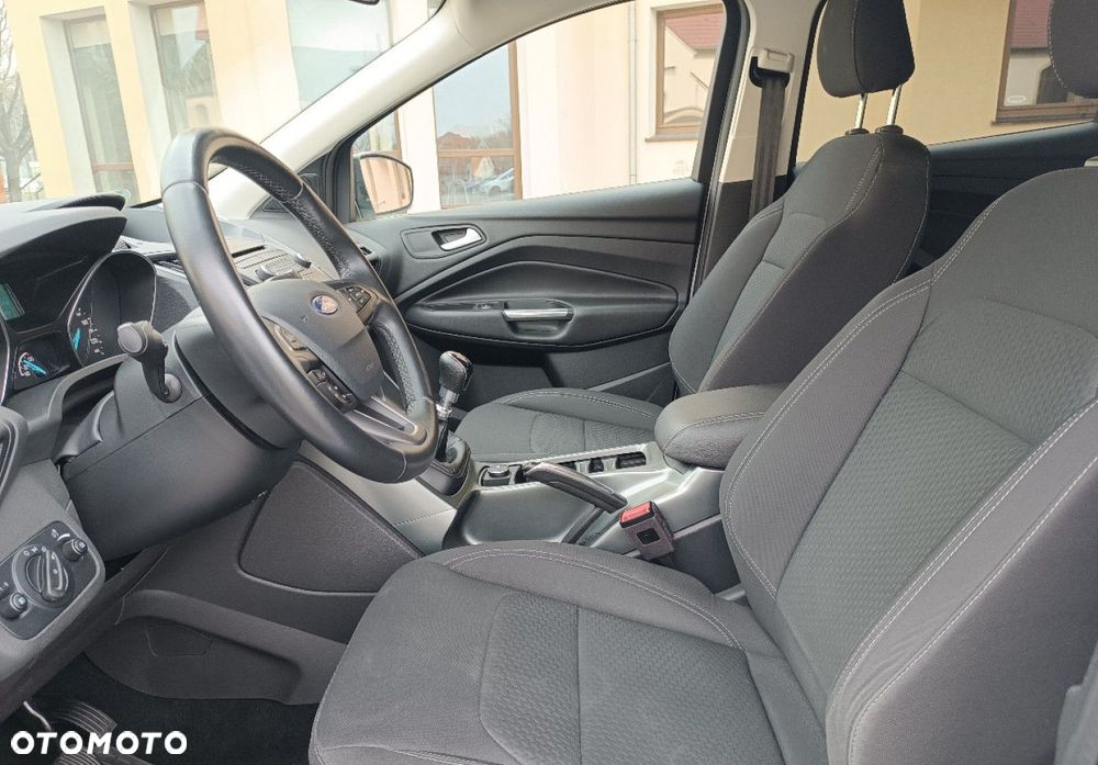 Ford Kuga - 22