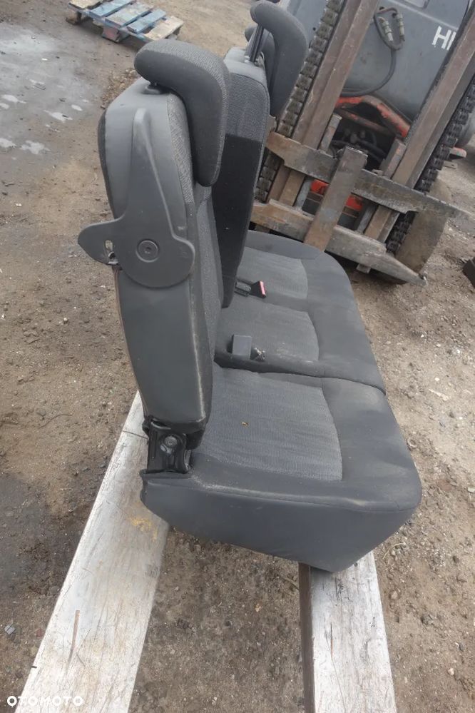 KANAPA TYŁ DACIA DOKKER - 4