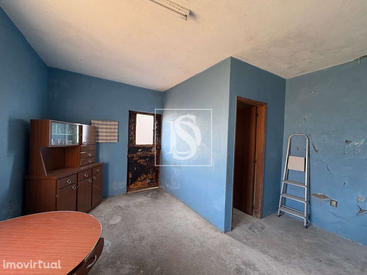 Moradia T1 com 2 pisos e anexos em Silvares da Serra - Grande imagem: 4/15