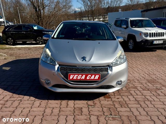 Peugeot 208 1.2 PureTech Allure - 2