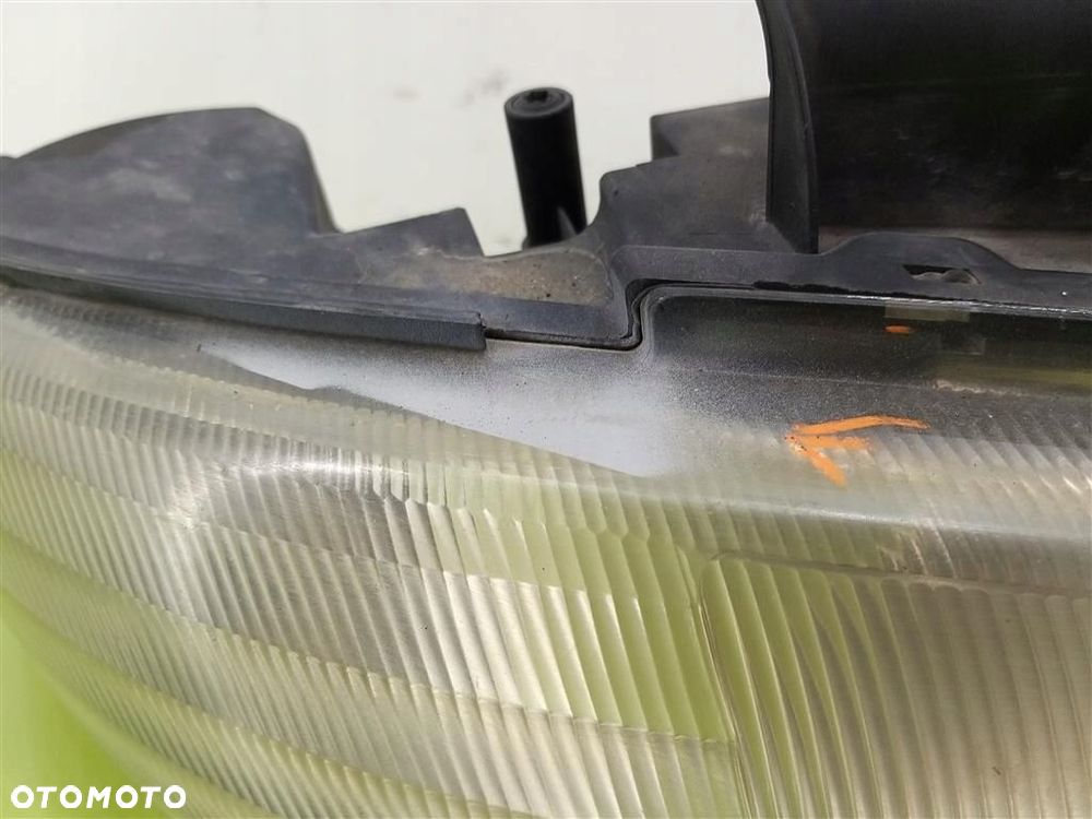 Reflektor lampa przód prawa Chrysler Voyager III 2,5 D 95-00 R 04576312AB - 6