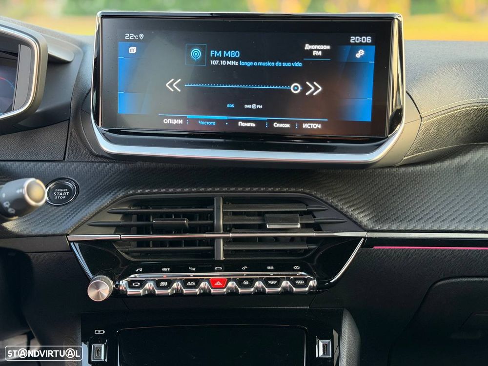 Peugeot 2008 1.2 PureTech GT Line - 27
