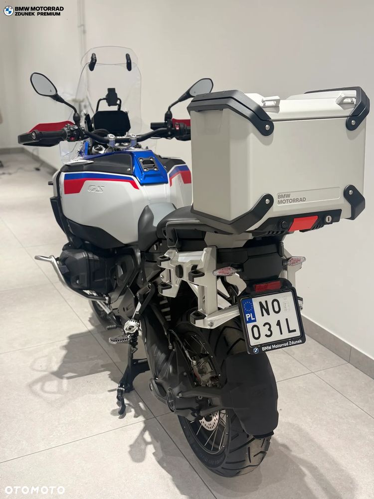 BMW R - 6