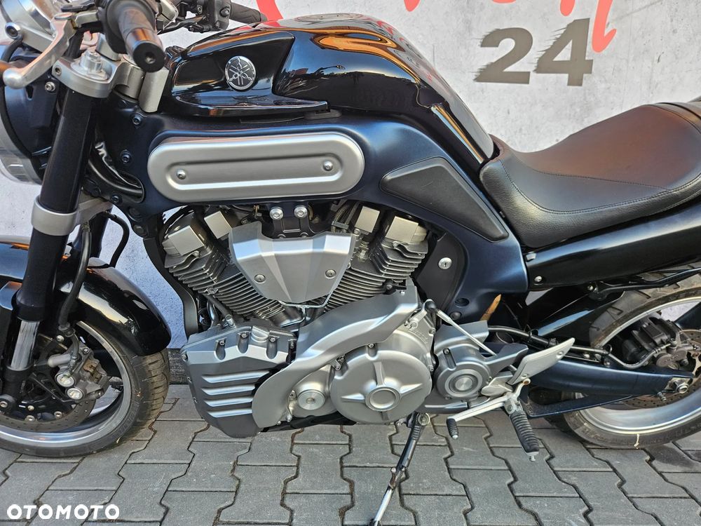 Yamaha MT - 11