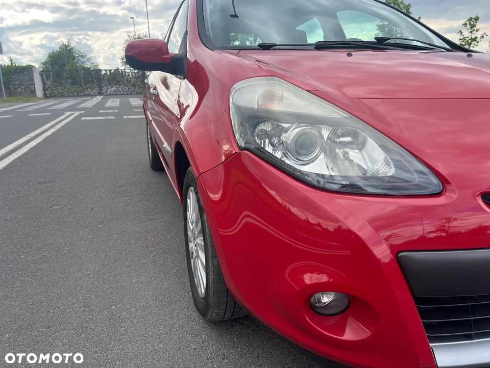 Renault Clio - 10