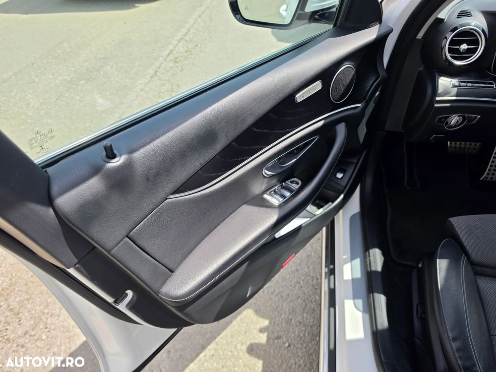 Mercedes-Benz E 220 d 4Matic All-Terrain 9G-TRONIC Avantgarde - 15