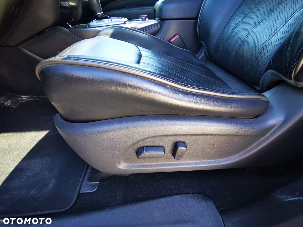 Infiniti QX60 - 8