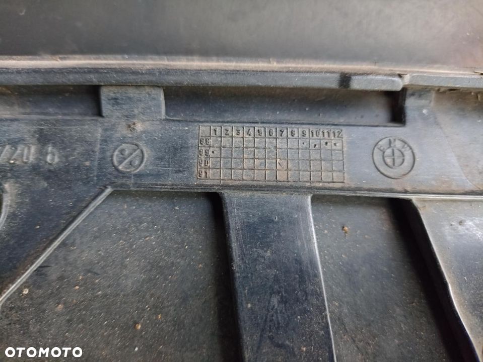 BMW 5 E34 zaślepka przedniego zderzaka 1973718B oem - 6
