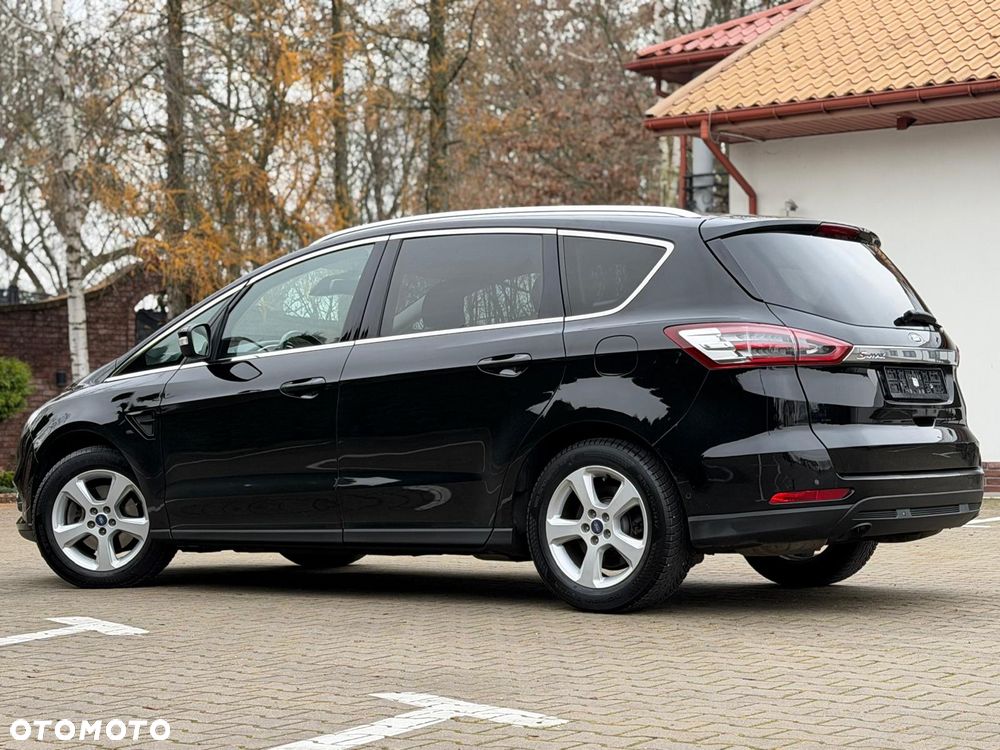 Ford S-Max - 23