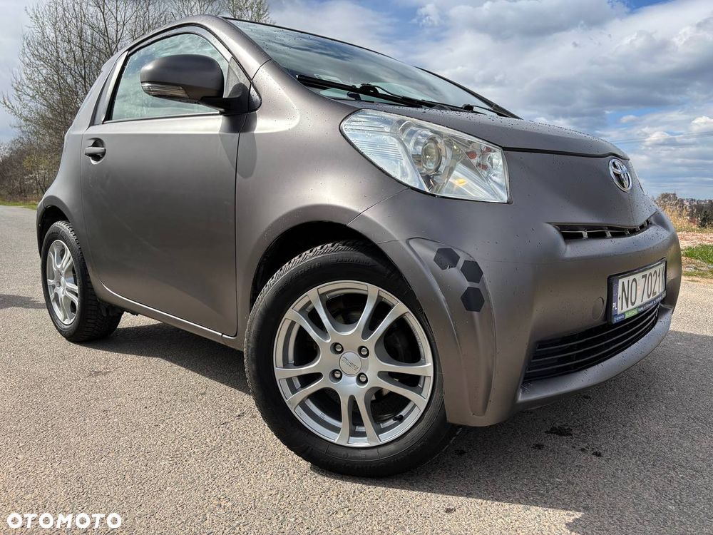 Toyota iQ 1.0 - 10