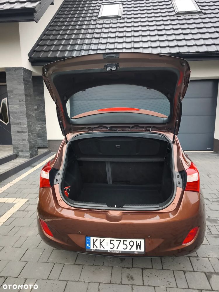 Hyundai i30 1.4 Advantage - 16