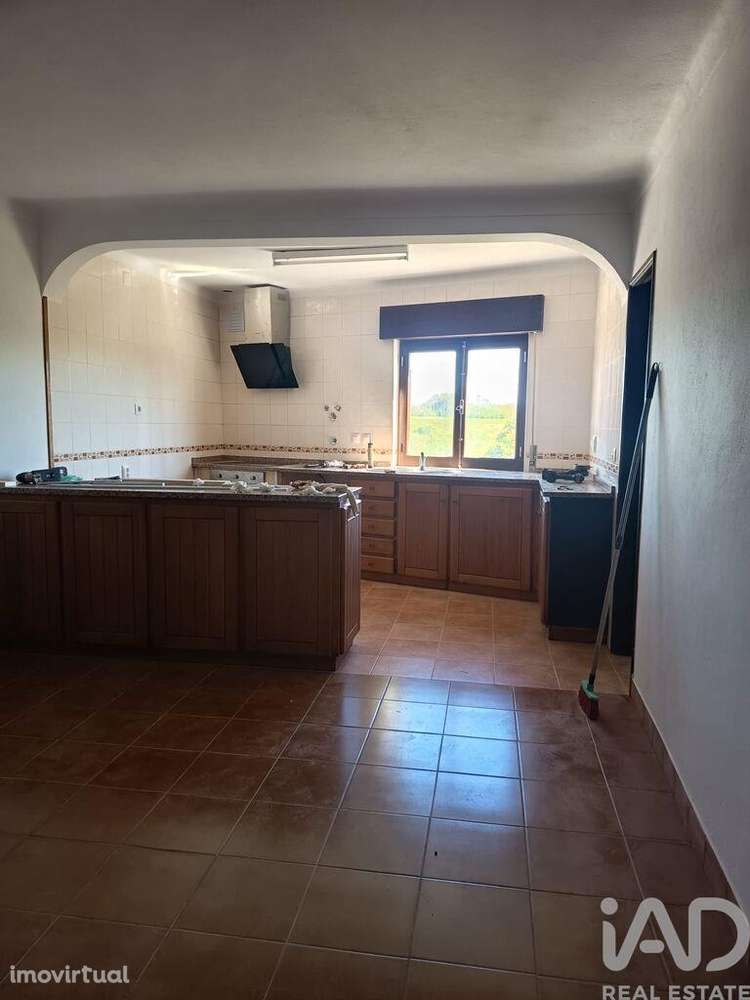 Casa / Villa T4 em Longueira de 126 m2 - Grande imagem: 5/19