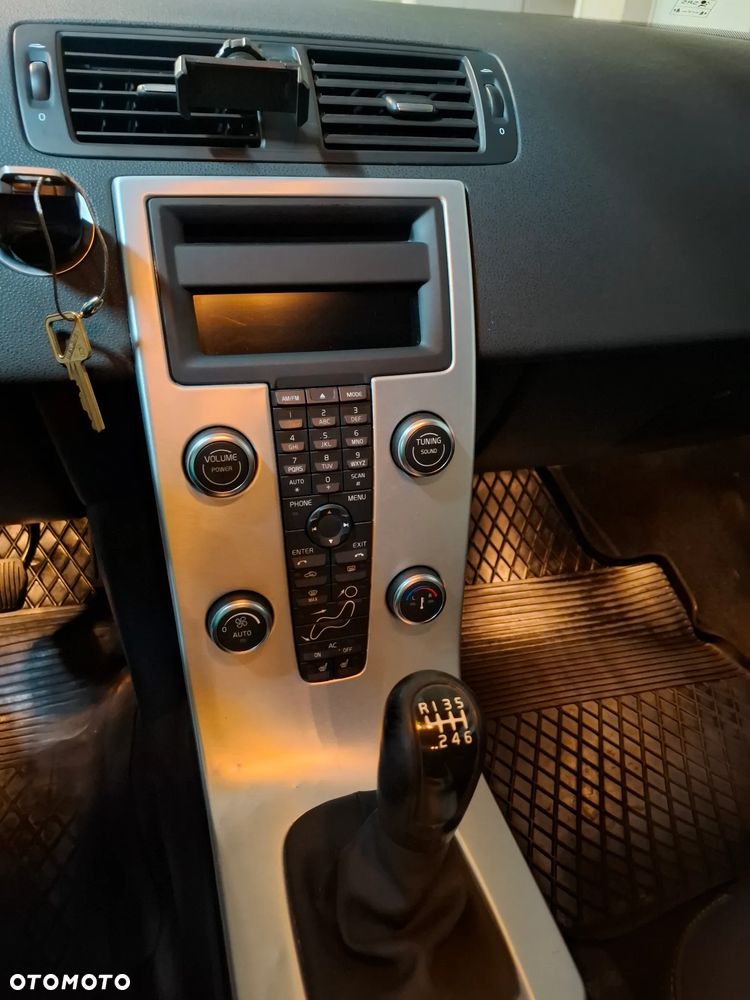 Volvo V50 D2 Kinetic - 2