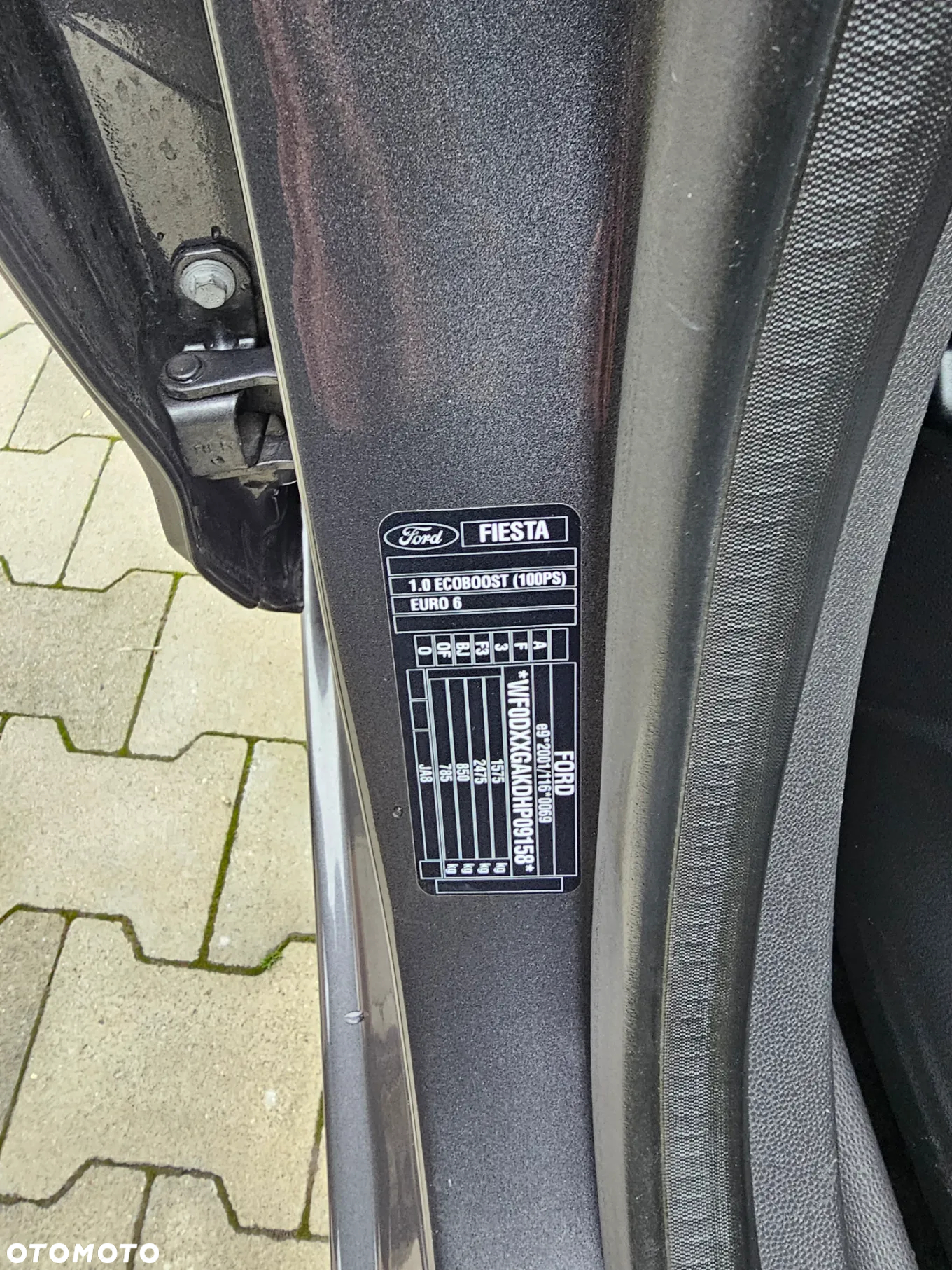 Ford Fiesta 1.0 EcoBoost Powershift Trend - 32