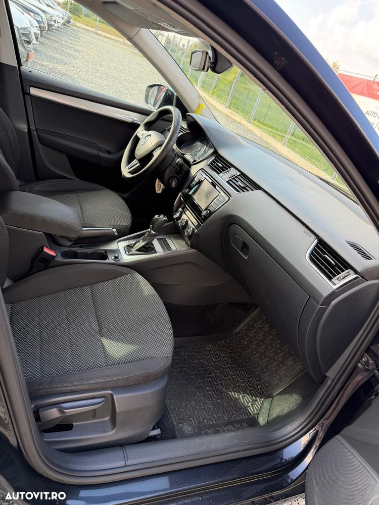 Skoda Octavia 2.0 TDI (Green tec) DSG Ambition - 8