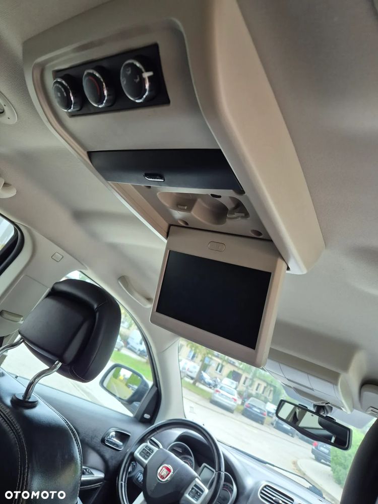 Fiat Freemont 2.0 Multijet 16V DPF Automatik Allrad Black Code - 12