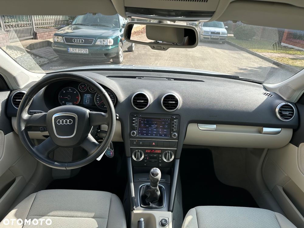 Audi A3 Sportback 1.6 TDI Ambiente - 18