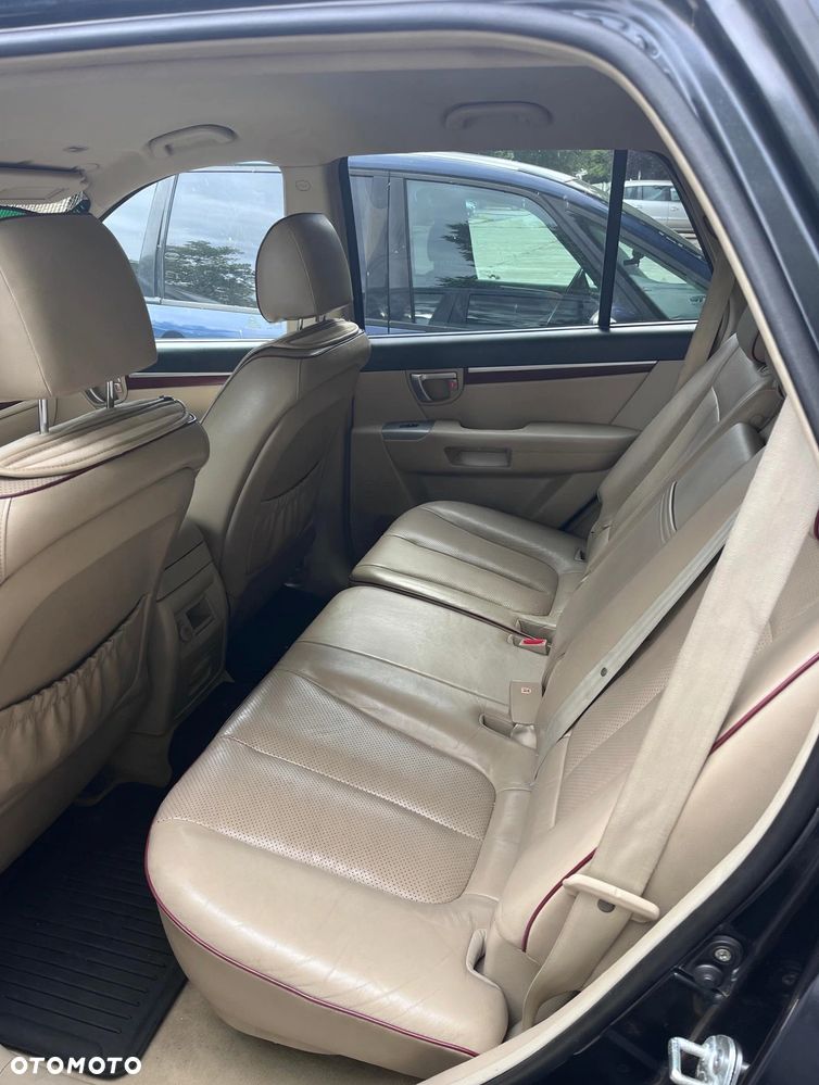 Hyundai Santa Fe - 4