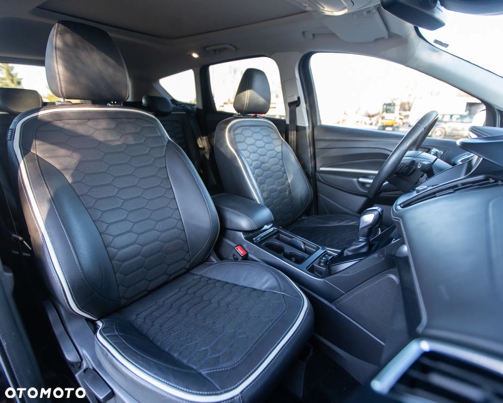 Ford Kuga 2.0 EcoBoost 4x4 Vignale - 16