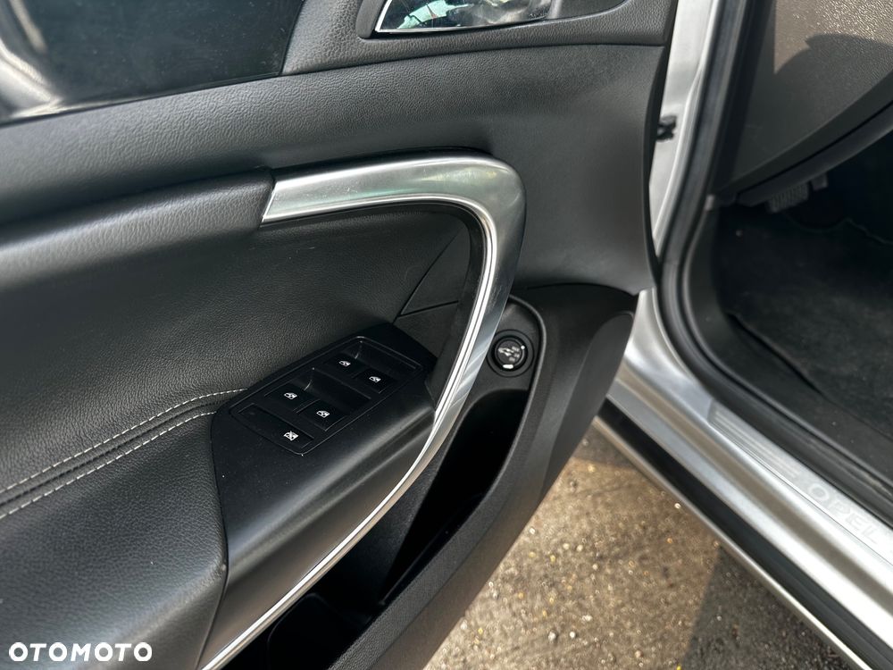 Opel Insignia 2.0 Turbo Cosmo - 34