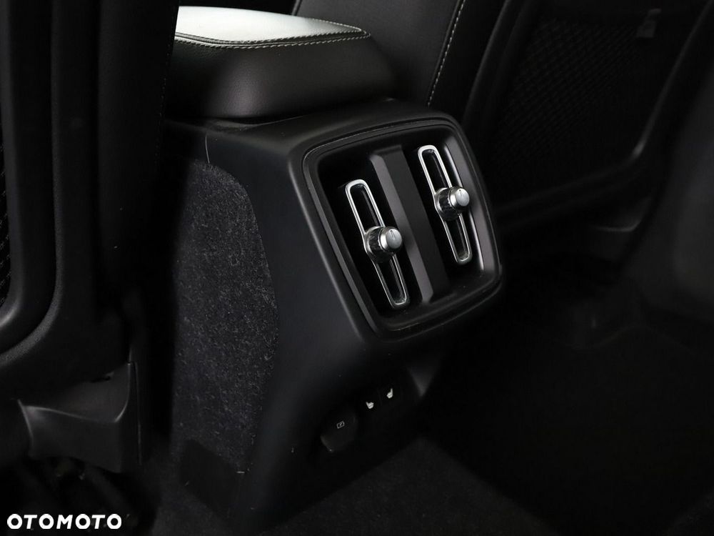 Volvo XC 40 D3 Momentum - 38
