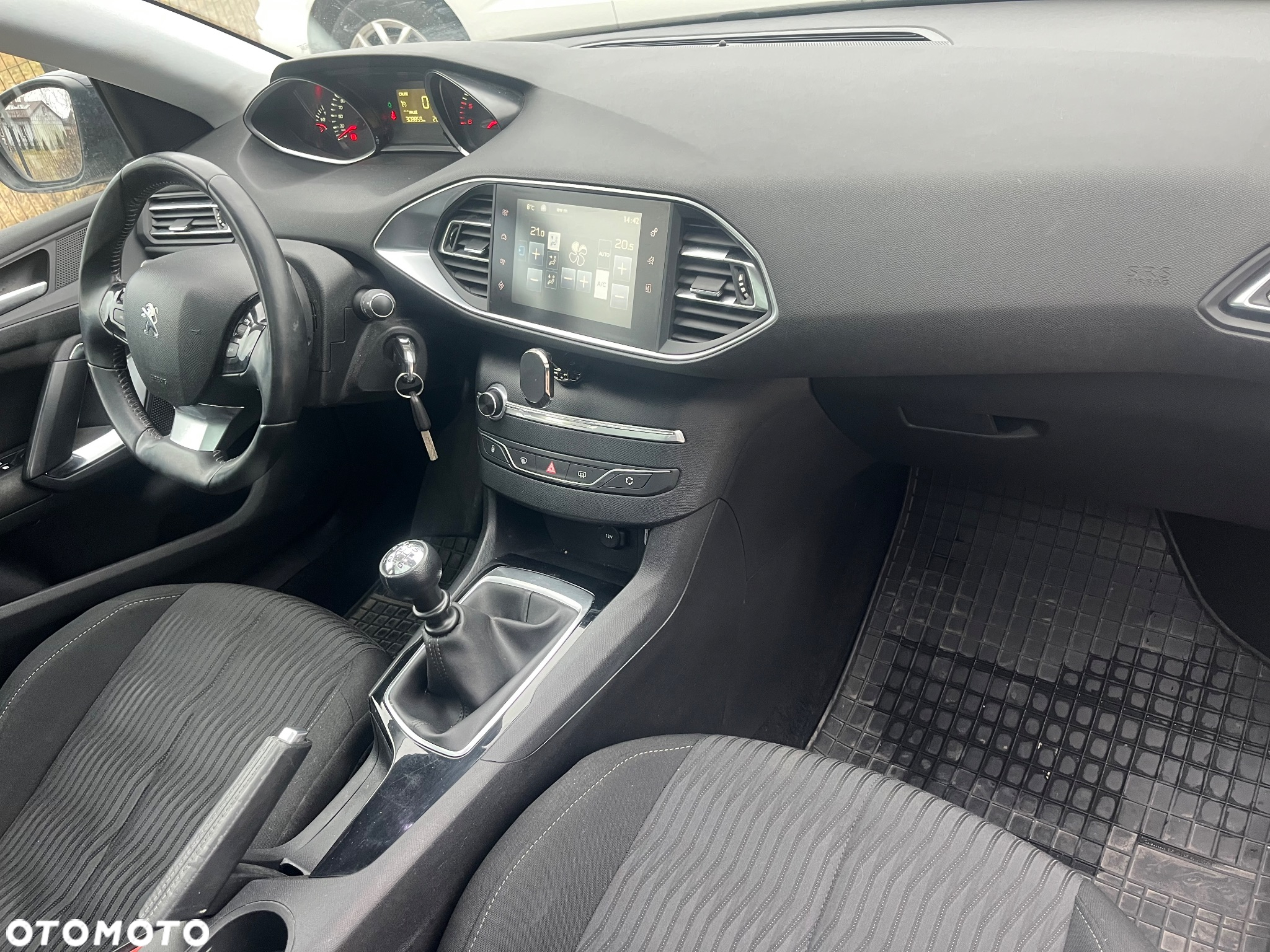 Peugeot 308 - 15