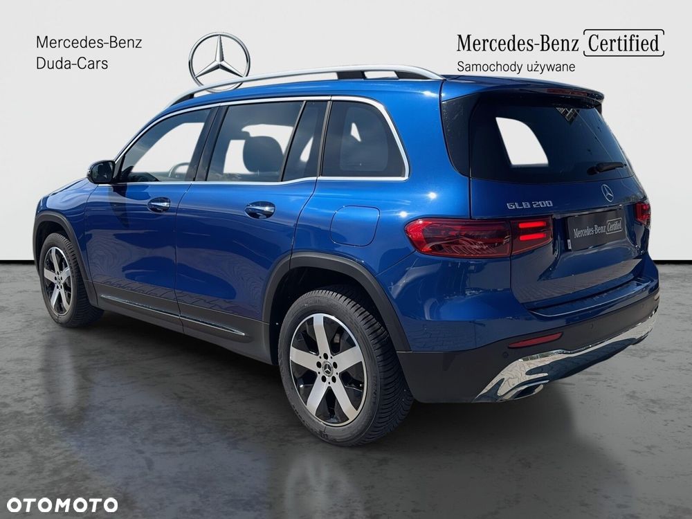 Mercedes-Benz GLB - 8