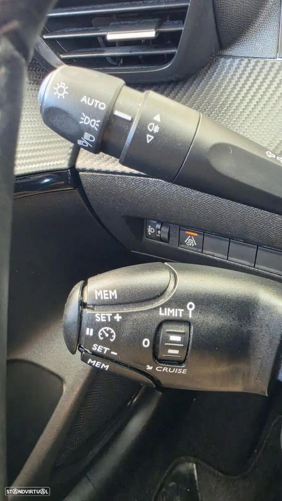 Peugeot e-208 50 kWh Active Pack - 10