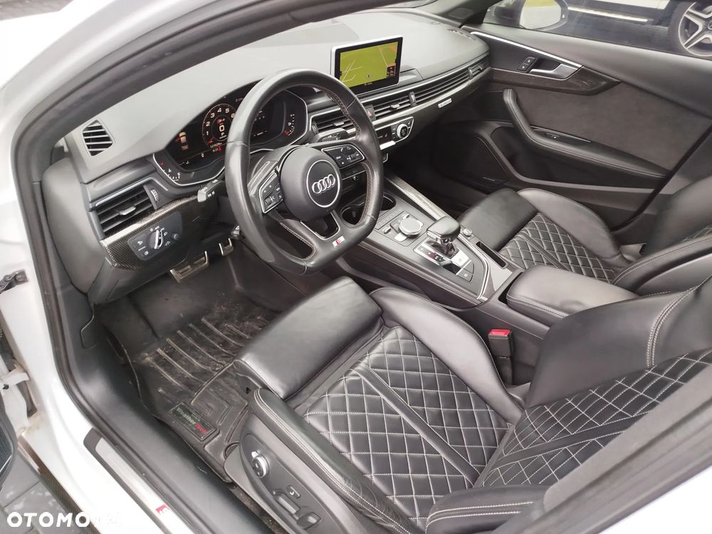 Audi S4 Limousine - 12