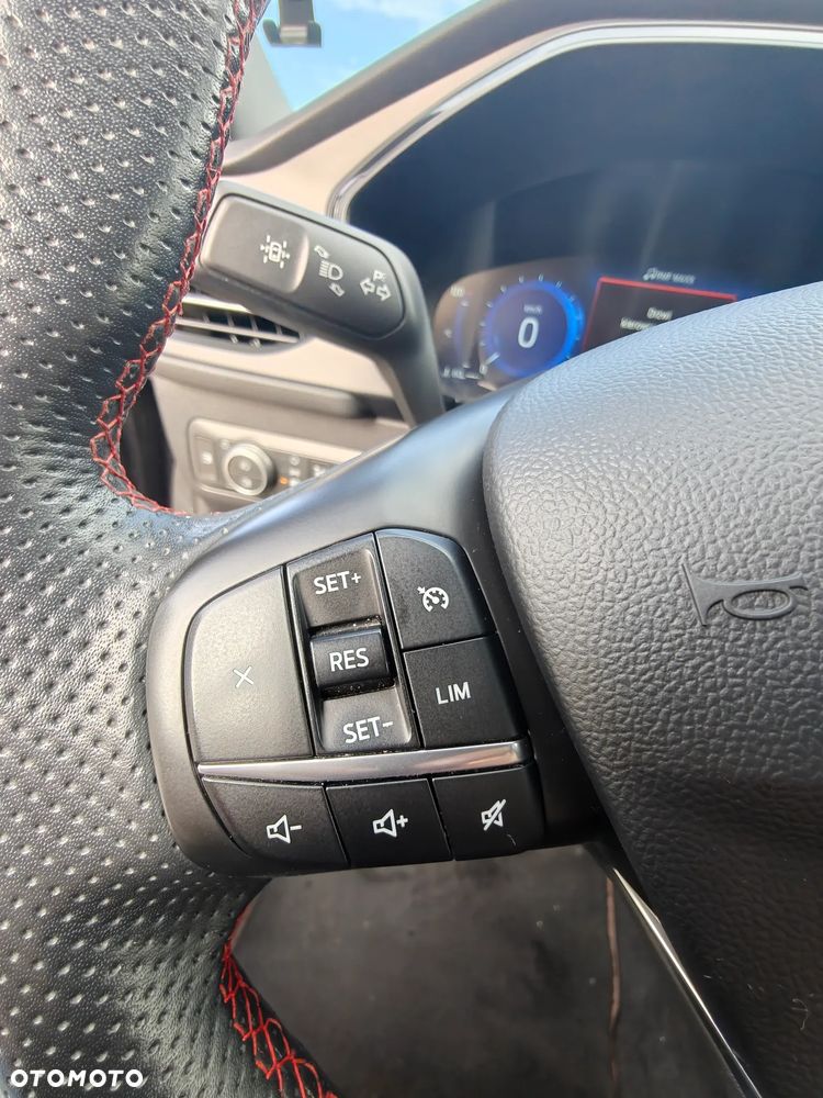 Ford Kuga 2.5P PHEV FWD ST-Line - 25