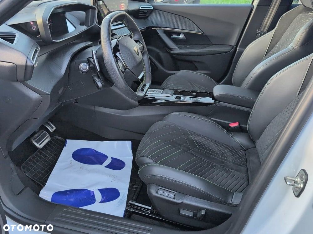 Peugeot 2008 1.2 PureTech GT S&S EAT8 - 9