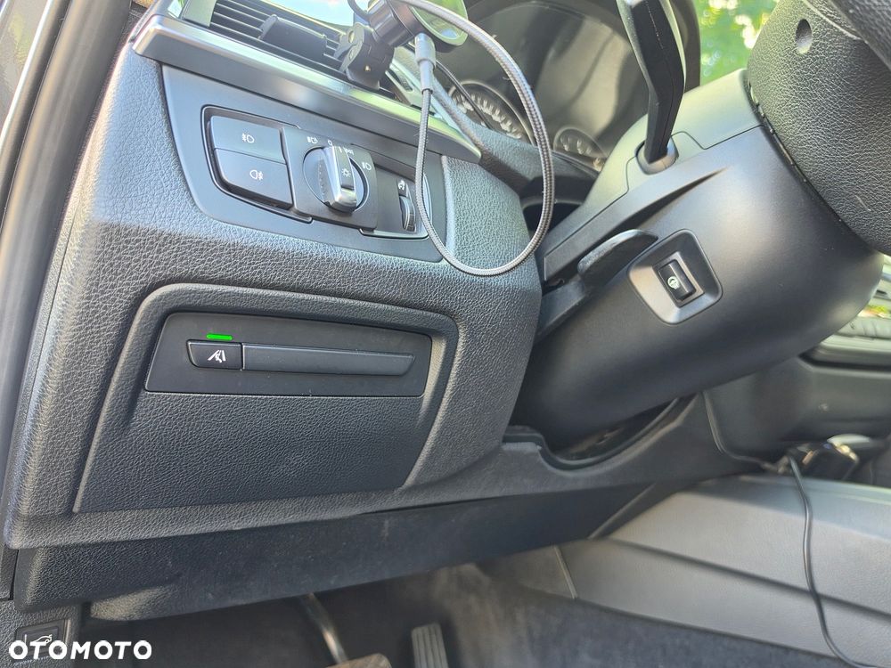 BMW Seria 3 318d Modern Line - 16
