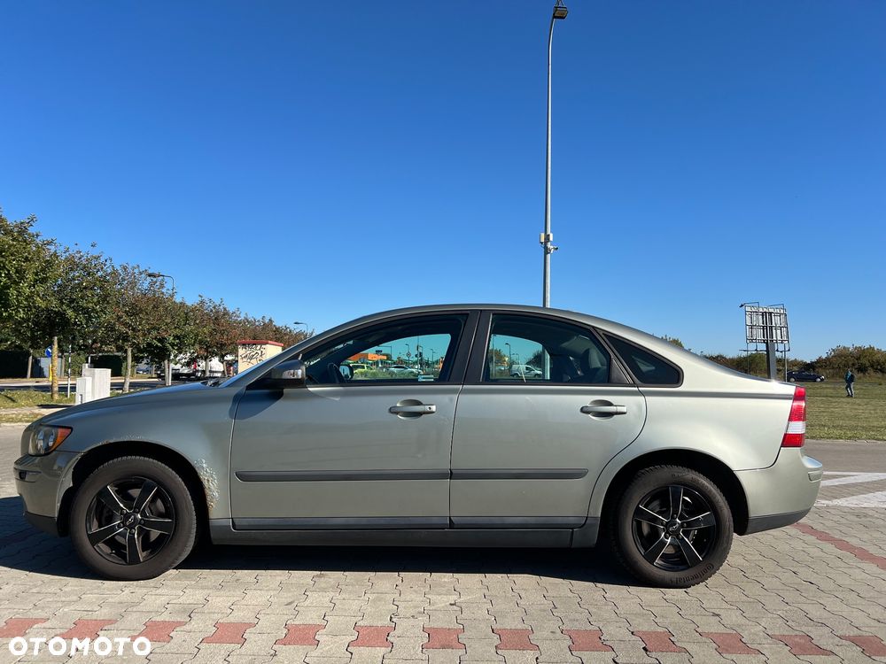 Volvo S40 1.8 Momentum - 3