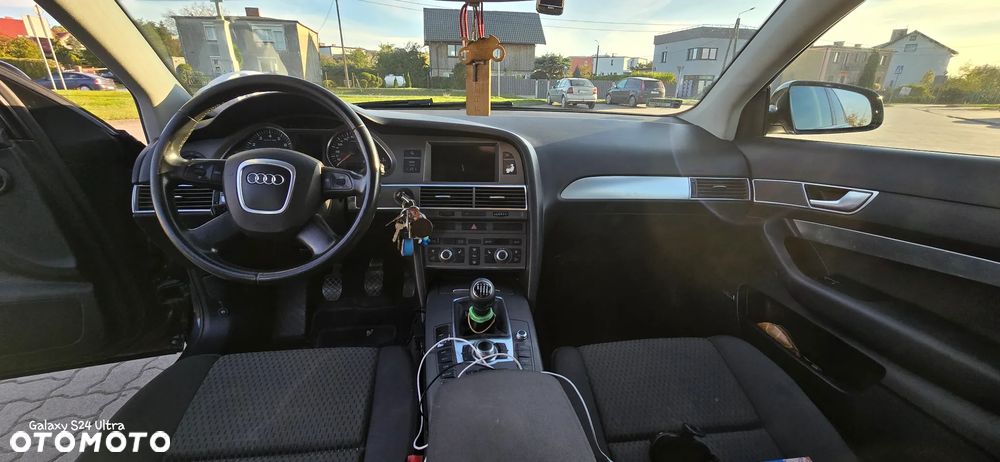 Audi A6 - 4